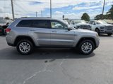 Used 2021 Jeep Grand Cherokee Laredo w/ Security & Convenience Group image 4