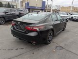 Used 2022 Toyota Camry SE image 6