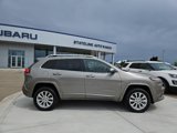 Used 2017 Jeep Cherokee Overland w/ Technology Group image 2