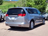 Used 2017 Chrysler Pacifica Touring image 5