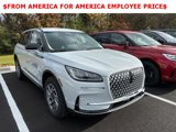 New 2025 Lincoln Corsair AWD w/ Equipment Group 101A image 4