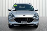 Used 2020 Ford Escape Titanium image 3