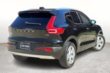 Certified 2022 Volvo XC40 T5 Momentum image 2