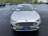 Used 2019 Ford Fusion SE image 2