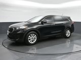 Used 2020 Kia Sorento LX image 3
