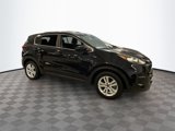 Used 2018 Kia Sportage LX image 3