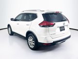 Used 2017 Nissan Rogue SV image 5