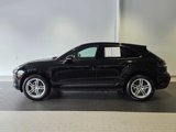 Used 2025 Porsche Macan image 2