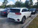 Used 2022 Kia Niro LX image 5