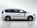 Used 2018 Chrysler Pacifica Limited w/ Advanced Safetytec Group image 4