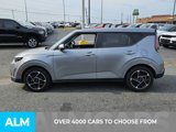 Used 2023 Kia Soul EX image 3