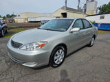 Used 2004 Toyota Camry LE image 3