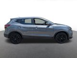 Used 2021 Nissan Rogue Sport S image 2