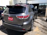 Used 2016 Toyota Highlander XLE image 2