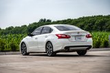 Used 2016 Nissan Altima 2.5 SR image 3