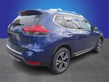 Used 2017 Nissan Rogue SL w/ SL Premium Package image 4
