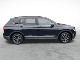 Used 2021 Volkswagen Tiguan SE w/ Panoramic Sunroof Package image 4