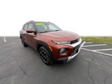 Used 2021 Chevrolet TrailBlazer LT image 2