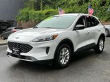 Used 2022 Ford Escape SE image 2