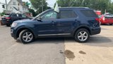 Used 2017 Ford Explorer XLT image 4