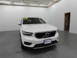 Used 2019 Volvo XC40 T5 Momentum image 3