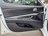 Used 2022 Hyundai Elantra Limited image 4