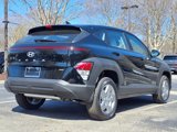 New 2025 Hyundai Kona SE image 6
