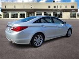 Used 2012 Hyundai Sonata SE image 3