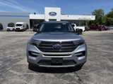 Used 2022 Ford Explorer XLT w/ Equipment Group 202A image 4