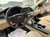 Used 2015 Hyundai Sonata SE image 5