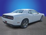 Used 2016 Dodge Challenger SXT image 4