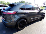 Used 2020 Ford Edge SE image 3