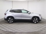 New 2025 Volkswagen Taos SE image 5