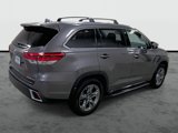 Used 2019 Toyota Highlander AWD V6 image 4