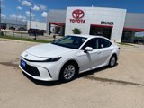 New 2025 Toyota Camry Hybrid image 2