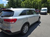 Used 2018 Kia Sorento LX image 3