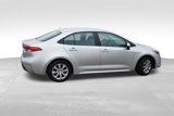 Used 2022 Toyota Corolla LE image 5