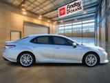 Certified 2018 Toyota Camry XLE image 4