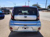 Used 2017 Kia Soul + image 4
