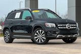 Used 2022 Mercedes-Benz GLB 250 4MATIC w/ Premium Package Lite image 2