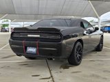 Used 2013 Dodge Challenger SXT image 2