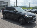 Used 2022 Volvo XC90 T5 Momentum image 3
