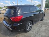 Used 2017 Nissan Pathfinder SL w/ SL Premium Package image 5