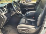 Used 2017 Toyota Highlander XLE image 5