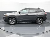 Used 2019 Jeep Cherokee Limited image 2
