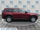 Used 2022 Jeep Grand Cherokee Laredo w/ Luxury Tech Group I image 4