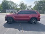 Used 2013 Jeep Grand Cherokee Laredo image 2