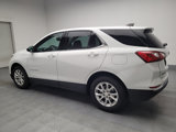 Used 2020 Chevrolet Equinox LT w/ Driver Convenience Package image 3