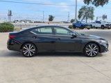 Used 2022 Nissan Altima 2.5 SR image 2