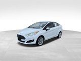 Used 2015 Ford Fiesta Titanium image 2